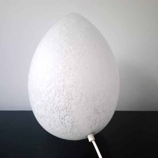 Lampe de table vintage en forme d'œuf, verre blanc opaque, années 1980