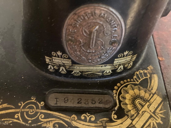 Máquina de coser antigua SINGER de pedal - Modelo 127K/27K "SPHINX" – Escocia, 1910 – Objetos decorativos (photo 9 of 14)
