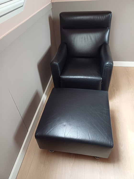 Image 1 of Leolux Rooby, Black Leather Armchair with Poof