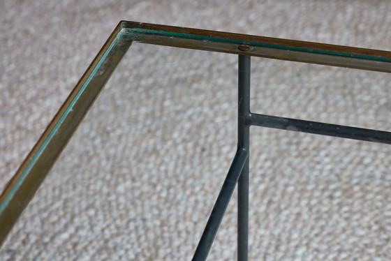 Image 1 of Table d'appoint en verre et laiton, style milieu du siècle
