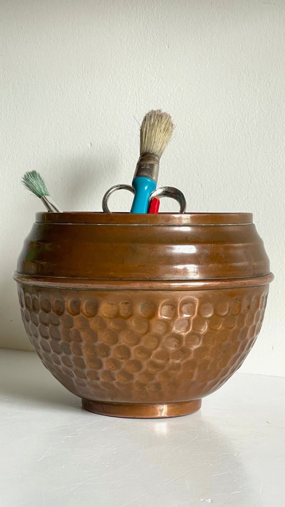 Image 1 of CACHE-POT par VILLEDIEU Cuivre à Patine Vintage