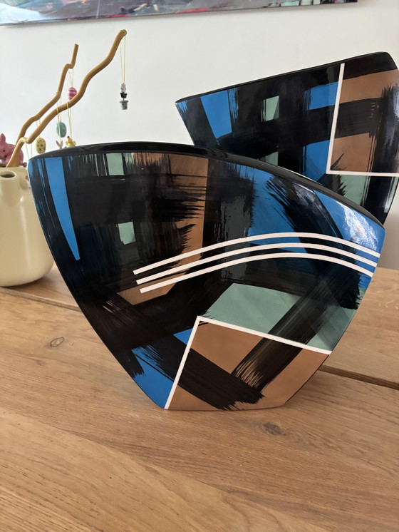 Image 1 of 2x John Bergen vases – vintage – with label