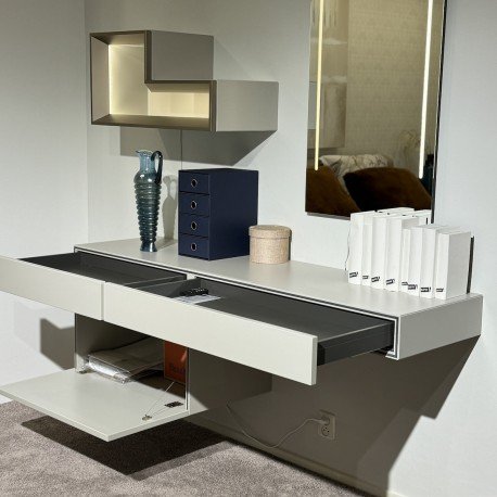 Image 1 of Tetrim toilettafel