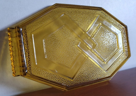 Image 1 of Bandeja de vidrio prensado Art Déco
