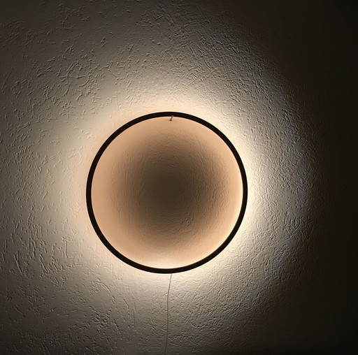 Lampe Eclipse von Designer Tilen Sepič schwarz