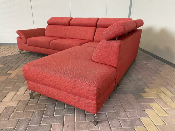Image 1 of Hermoso sofá esquinero de tela roja