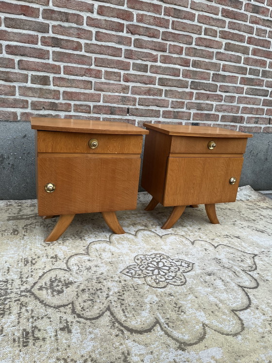 Ensemble de 2 tables de chevet vintage du milieu du siècle – Tables de nuit, Wood (photo 4 of 9)
