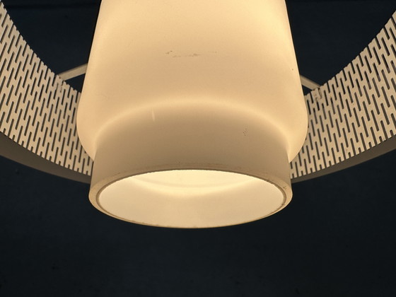 Image 1 of Lampada a sospensione vintage - metallo e opalino