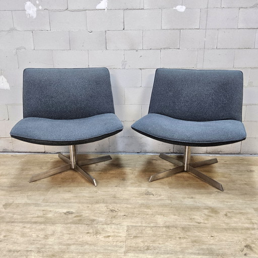 Lot de 2 fauteuils Arper Catifa 80, tissu gris/chrome (reproduction), comme neufs