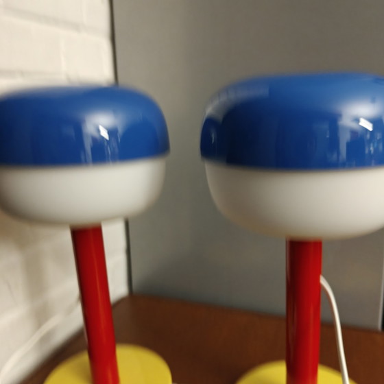 Image 1 of Einzigartiges Paar postmoderner IKEA-Tischlampen – Individuelle Farbkombination – Memphis-Stil