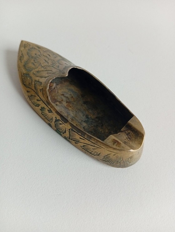 Image 1 of Vintage shoe-shaped ashtray, brass, India, Mid Century, free shipping