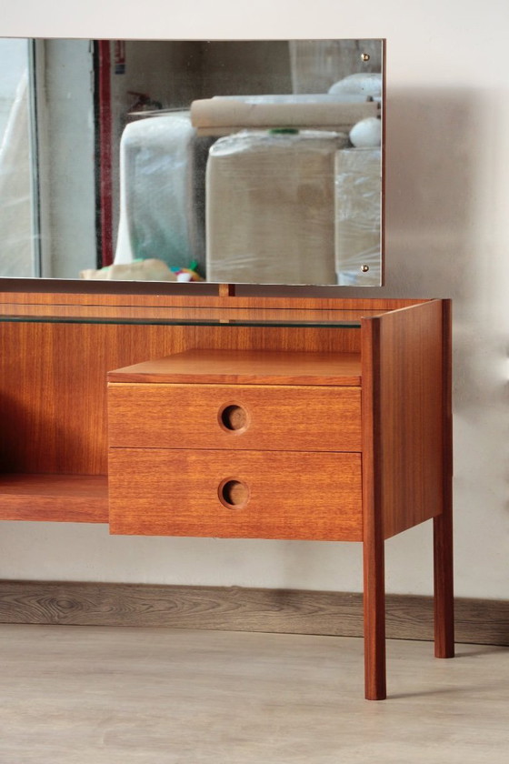 Image 1 of Wrighton Teakhouten kaptafel - Vintage jaren 60 - Zeshoekige voet