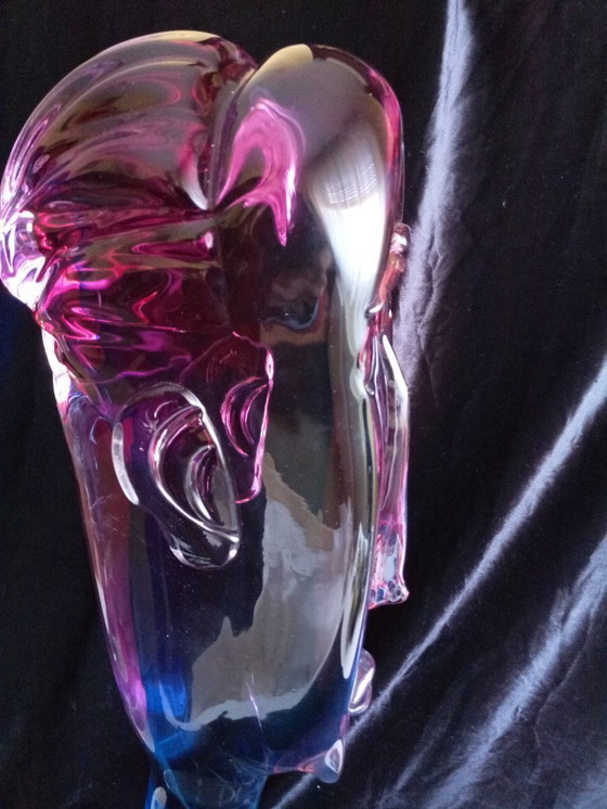 Image 1 of Murano glazen sculpturen brengen een eerbetoon aan Modigliani.