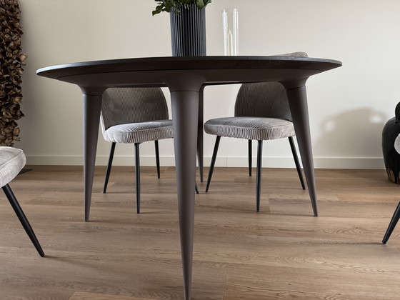 Image 1 of Arco Coniq Eettafel