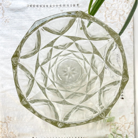 Vintage Geometric Pattern Glass Vase – Geometrisch (photo 8 of 9)