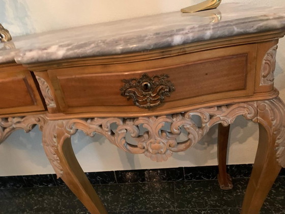 Große Konsole im Louis-XV-Stil mit Marmor – Konsolen, Holz (photo 2 of 7)