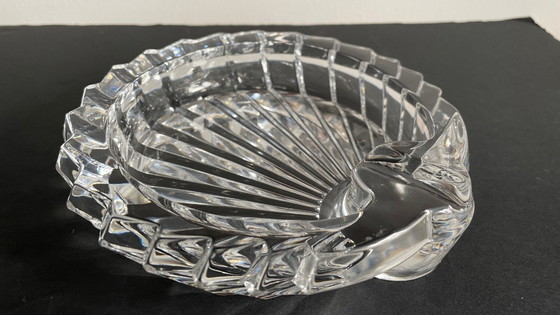 Image 1 of Cenicero en forma de concha Cristal de época