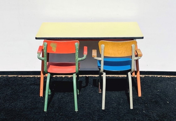 Image 1 of Table pour tout-petit Tubax. Vintage années 60/70.