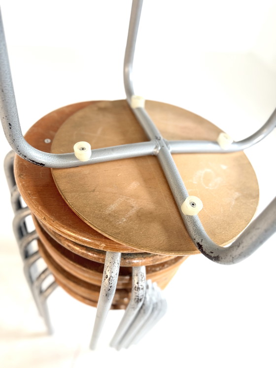 Image 1 of Charge von 92 Sperrholzhockern '70