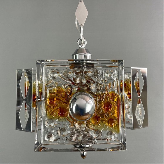 Image 1 of Toni Zuccheri per Mazzega, lampada a sospensione a tre luci in vetro di Murano e cromo degli anni Settanta.