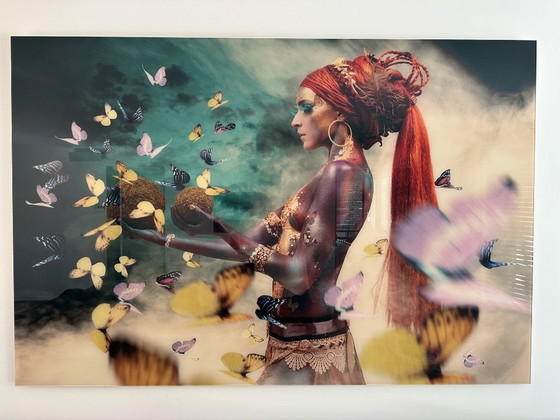 Image 1 of La donna con le farfalle III