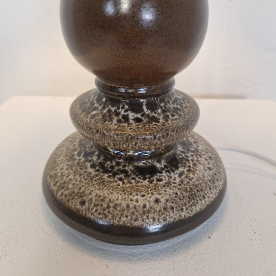 Image 1 of Cool vintage lamp on a ceramic base