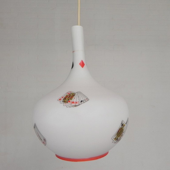 Murano hanglamp met afbeeldingen van speelkaarten in opaline glas, jaren 60 – Hanglampen (photo 6 of 22)