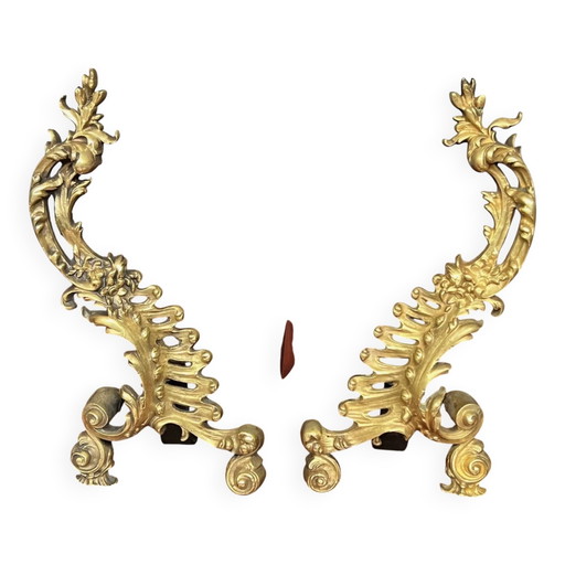 Massive, vergoldete Kaminverzierung aus Bronze im Rokokostil. – decoratieve objecten, Rococo