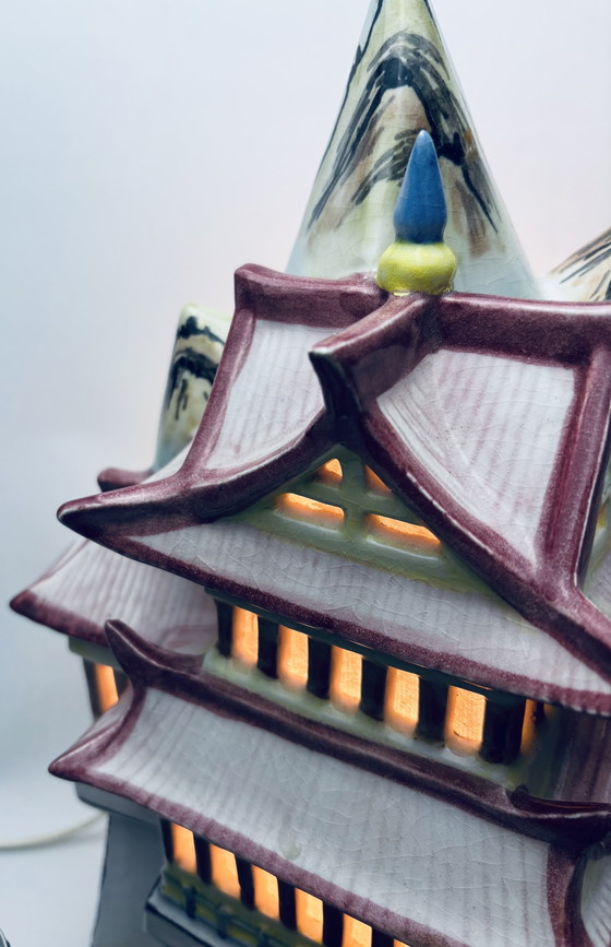 Image 1 of Einzigartige antike Palastlampe aus Taiwan (Republik China) – Keramik-Wand- und Tischobjekt – ca. 1960