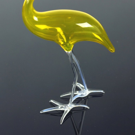 Gelber mundgeblasener Glasflamingo von Jaroslav Brychta, Železný Brod, Tschechoslowakei, 1960er Jahre (photo 4 of 6)