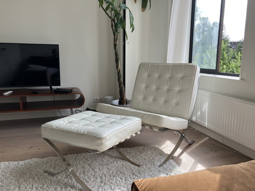 Barcelona chair inclusief ottoman (replica)