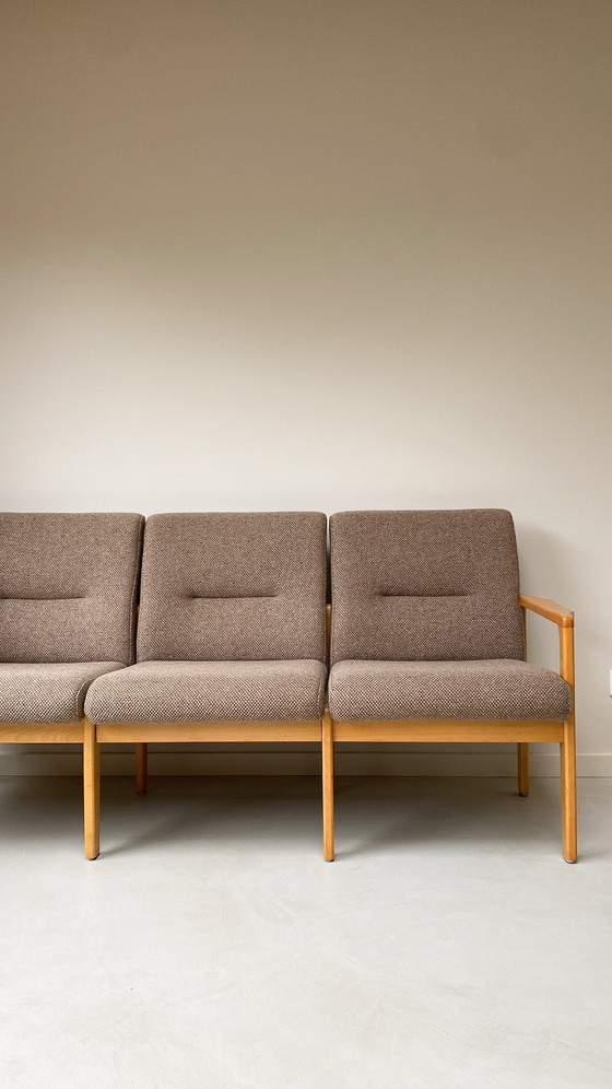 Image 1 of Coin salon vintage en bois / canapé et 2 fauteuils