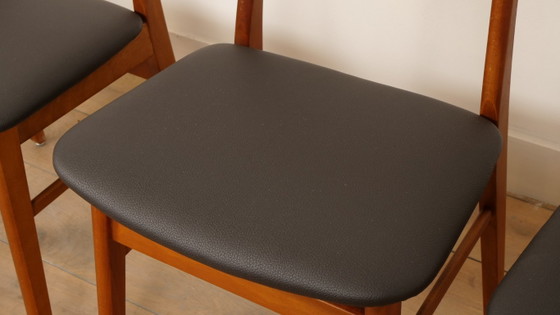 Image 1 of 4 sillas de comedor | Farstrup | Modelo 210 | Restaurado
