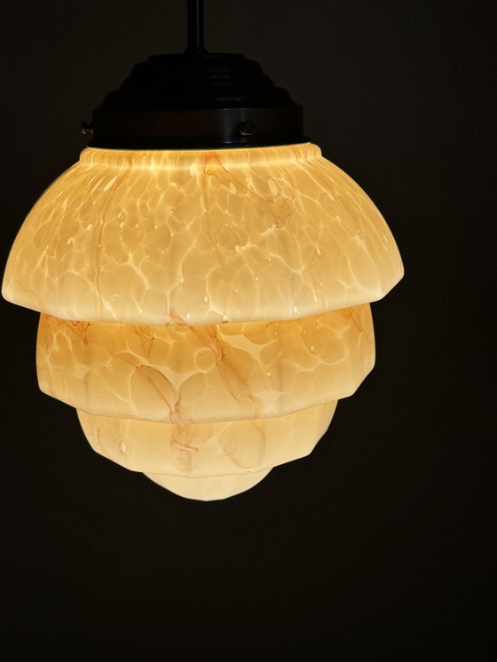 Image 1 of Lampada a sospensione marmorizzata Art Déco