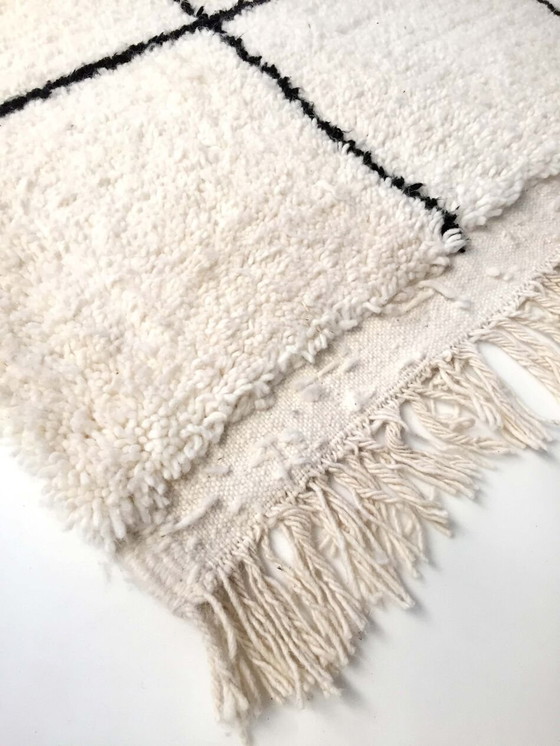 Image 1 of Tapis blanc avec des carreaux 250cmx150cm