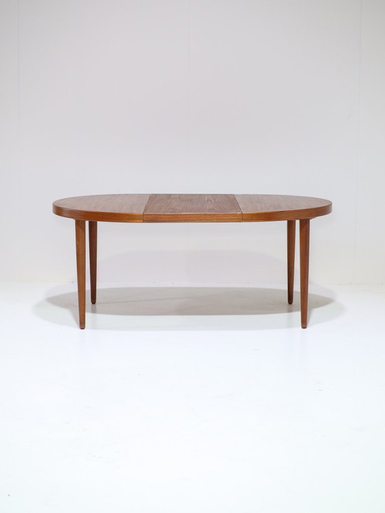 Image 1 of Extendable round dining table teak Danish vintage