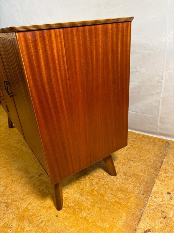 Credenza vintage in teak di Remploy | Anni '50-'60 | Design britannico di metà secolo Una superba credenza (photo 6 of 8)