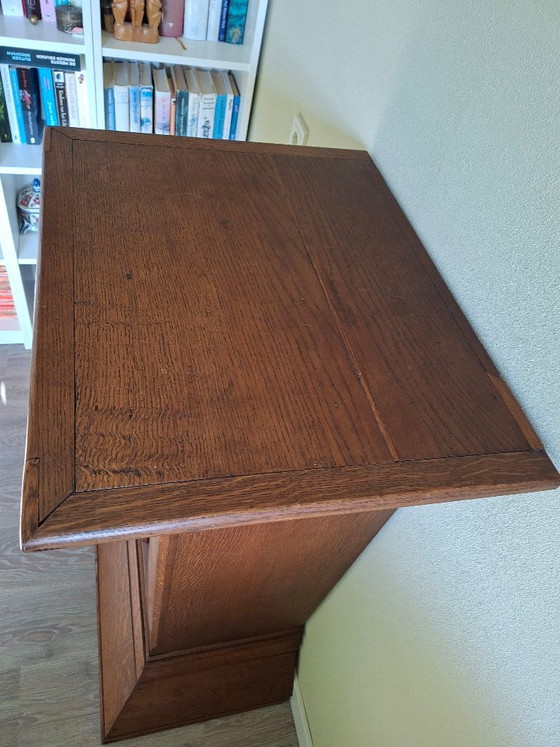 Pedestal de roble de iglesia – Mesa para plantas, Madera (photo 3 of 7)