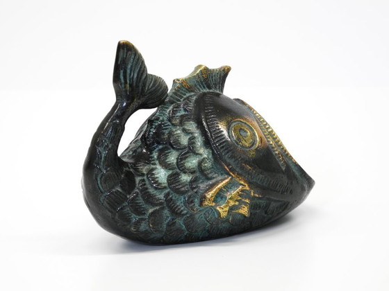 Image 1 of Beautiful Mid Century bronze table or hand ashtray by Walter Bosse in the shape of a fish