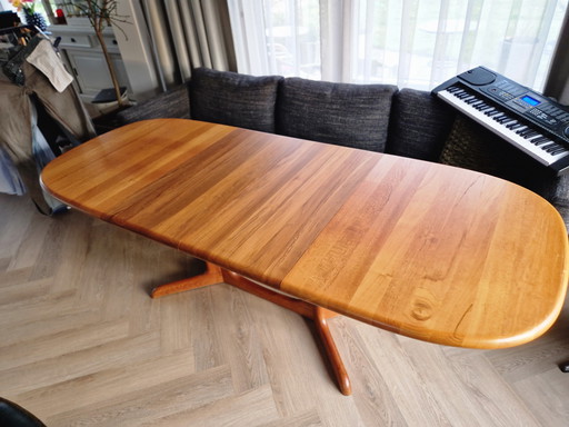 Mesa de comedor de teca de Glostrup