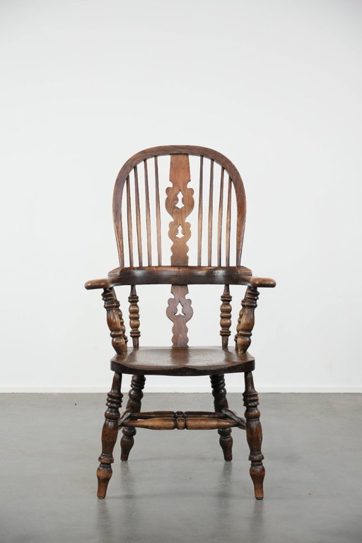 Antiker englischer Windsor-Stuhl mit hoher Rückenlehne aus dem 18. Jahrhundert