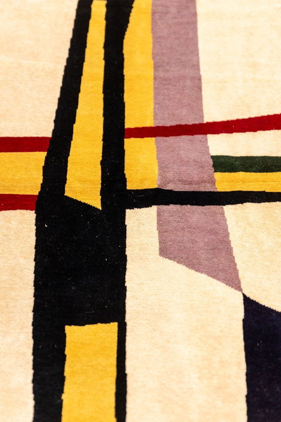 Image 1 of Handgewebter Wollteppich mit farbenfrohem geometrischem Muster. 2026.