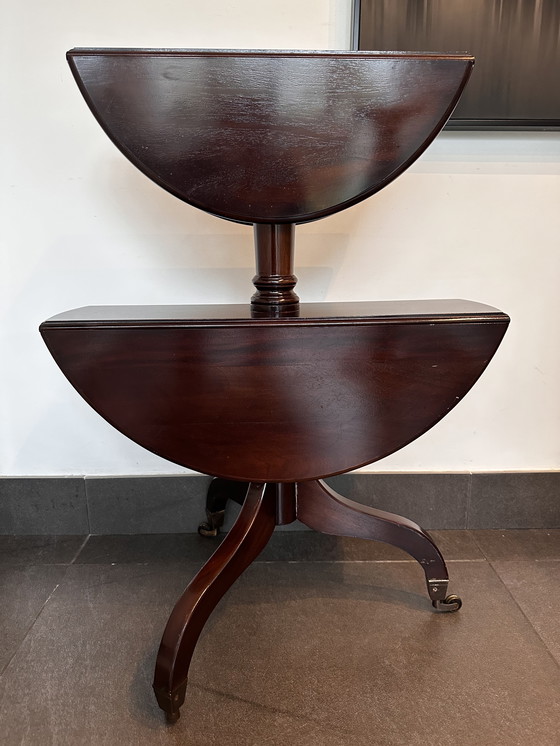 Image 1 of Montaplatos plegable antiguo / Mesa de servicio de dos niveles con ruedas