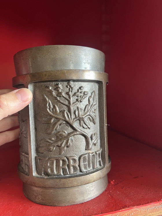 Image 1 of Pot d’apothicaire vintage en fonte 