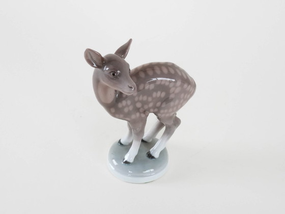 Image 1 of Statuina di cervo in porcellana, design danese, anni '70, produzione: Bing & Grøndahl