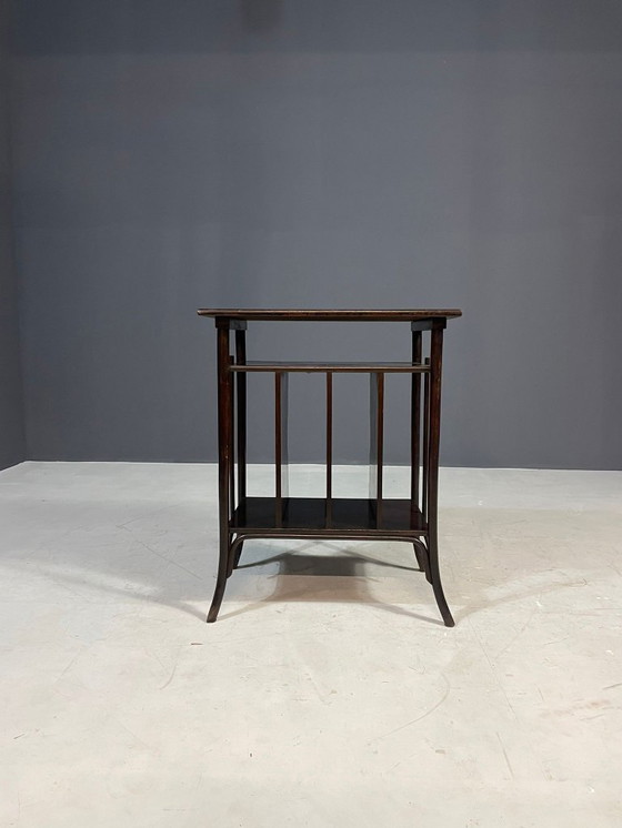 Image 1 of Mesa Art Nouveau de Gebrüder Thonet, modelo 11611, ca. 1910