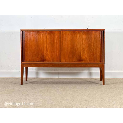 Buffet haut par A. Younger