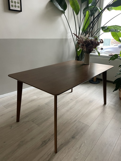 Table de Salle à Manger en Bois Foncé