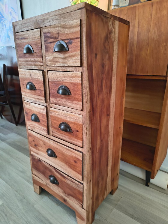Image 1 of Commode en bois de teck / armoire d'apothicaire à 8 tiroirs