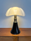 Grande lampe de table Pipistrello des années 1970 par Gae Aulenti pour Martinelli Luce – Icône du design réglable